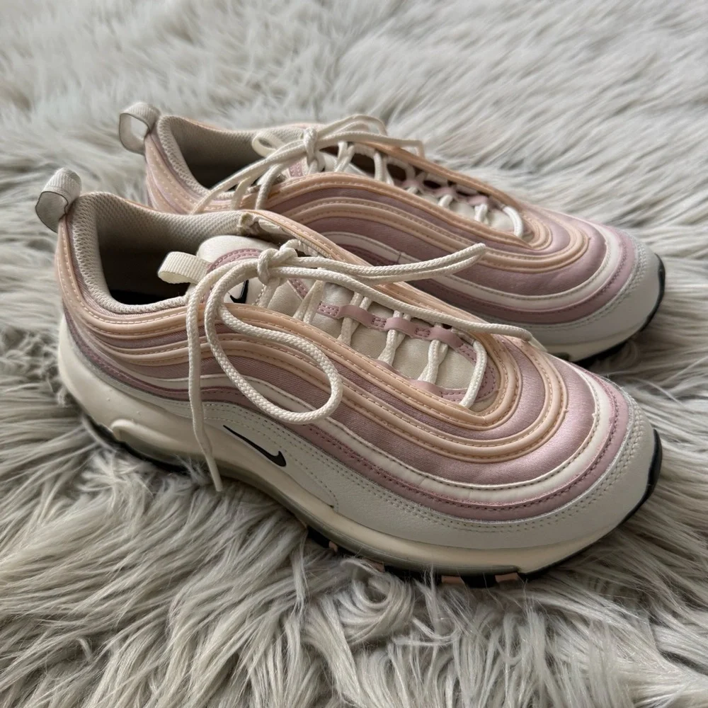 NIKE Airmax 97 Pink Cream Size 7